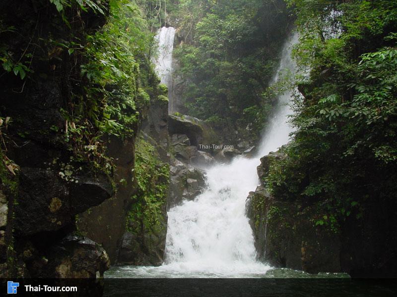 น้ำตกพลิ้ว