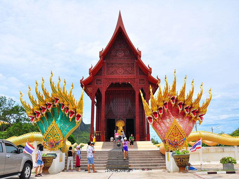 วัดอ่าวน้อย