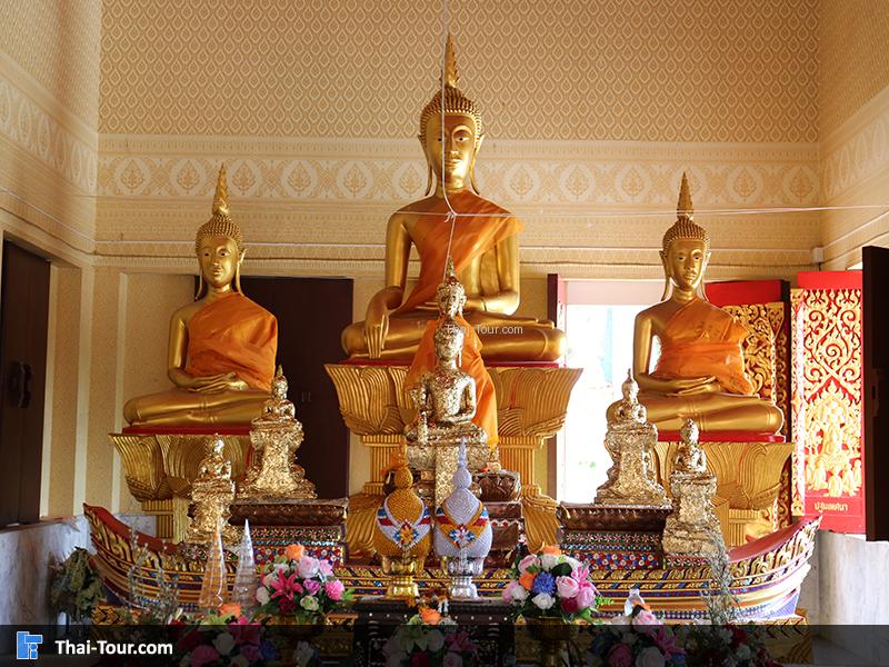 หมู่พระบูชาในพระอุโบสถ