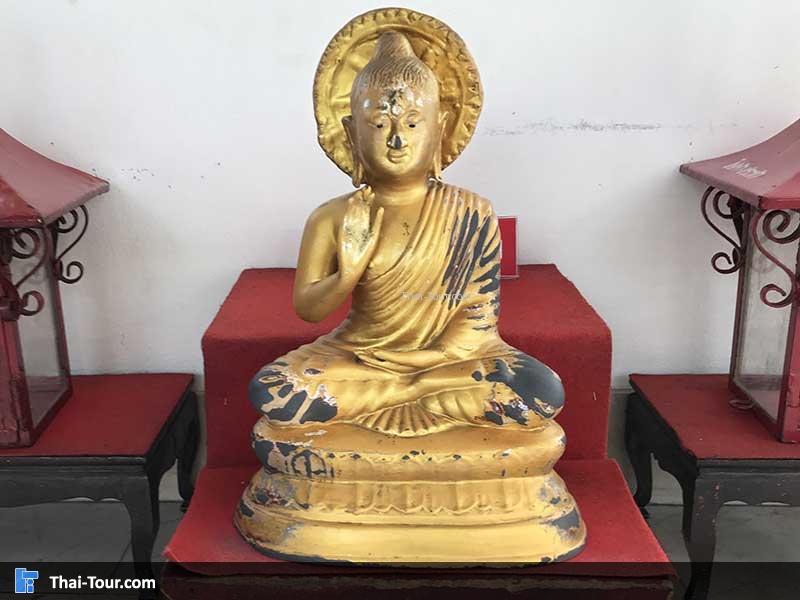 พระเสี่ยงทาย