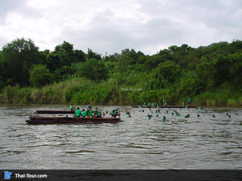 ล่องแพที่กาญจนบุรี