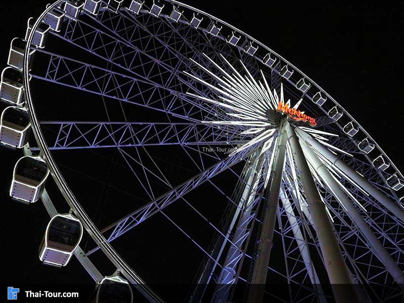 มุมสวยๆ เสาชิงช้า ที่เอเชียทีคเดอะริเวอร์ฟร้อนท์