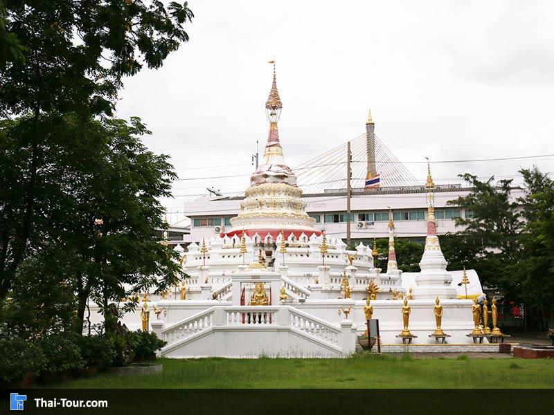 เจดีย์วัดพระทรงธรรม สวยงดงามมาก