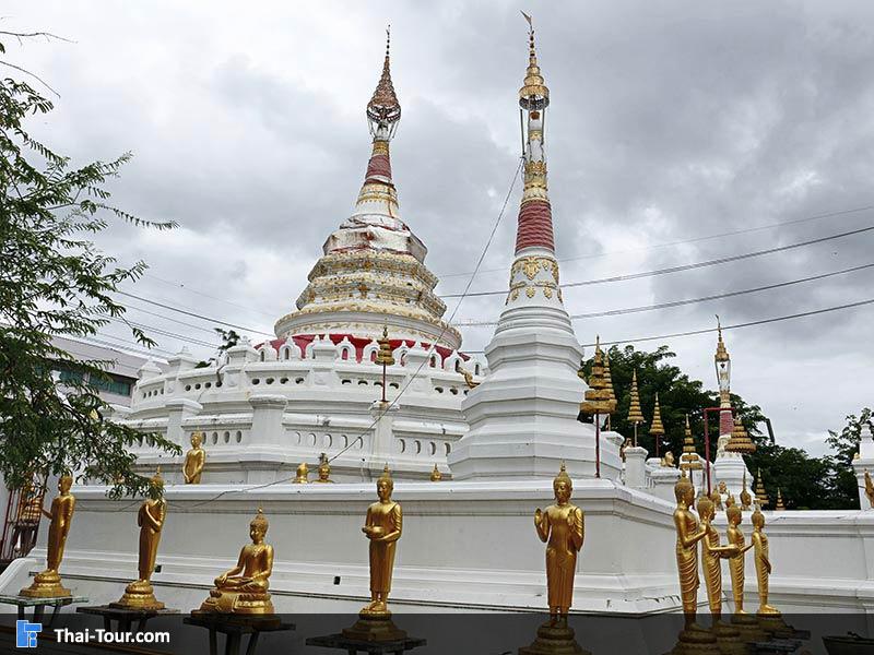 เจดีย์มอญและวิหาร