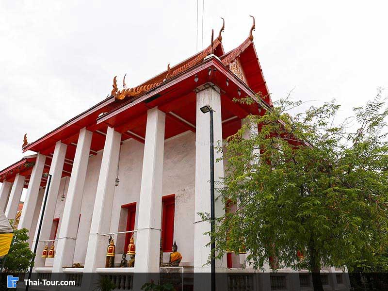 วัดพระทรงธรรม เดินทางสะดวกไม่ไกลจากกรุงเทพมาก