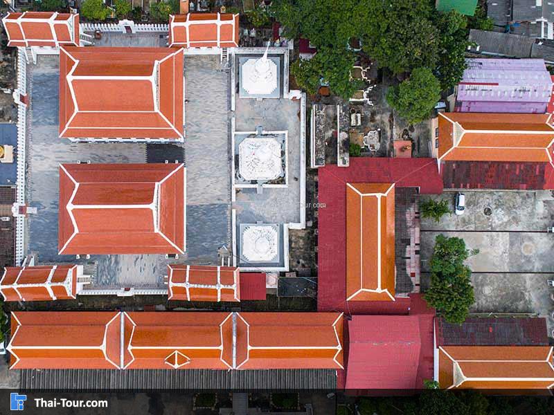 มุมสูงด้านบนของวัดไพชยนต์พลเสพย์ราชวรวิหาร