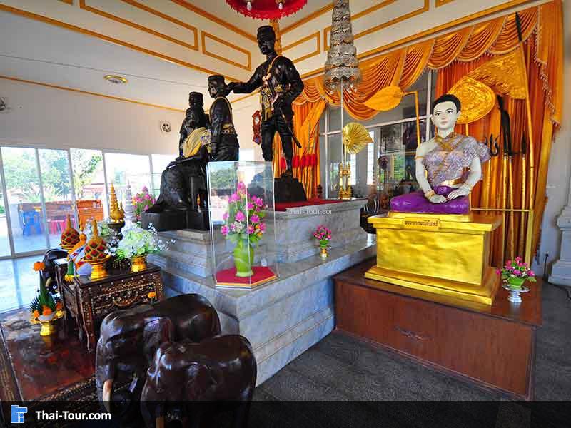 ด้าข้างของ สมเด็จพระนเรศวรมหาราช