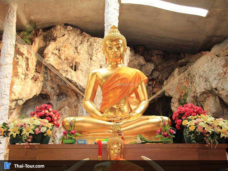 พระพุทธรูปภายในวัดถ้ำพุหว้า