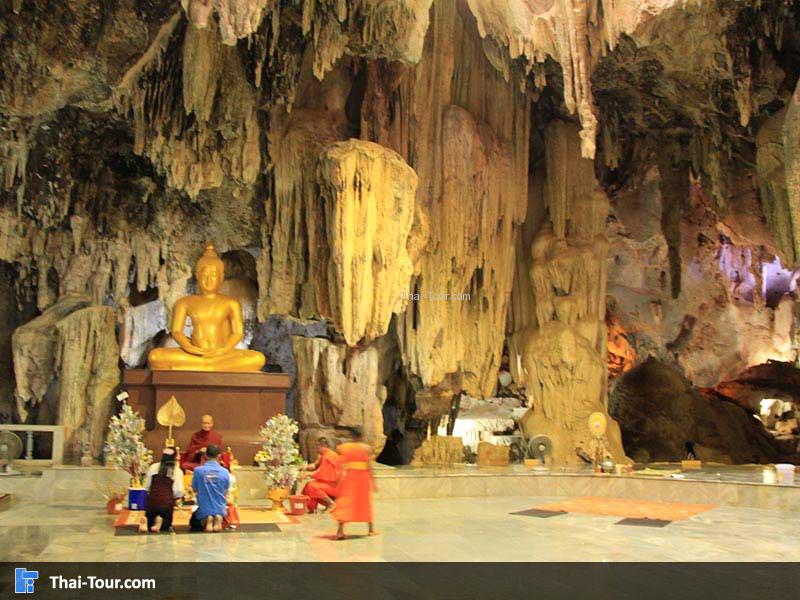 ภายในถ้ำพุหว้า