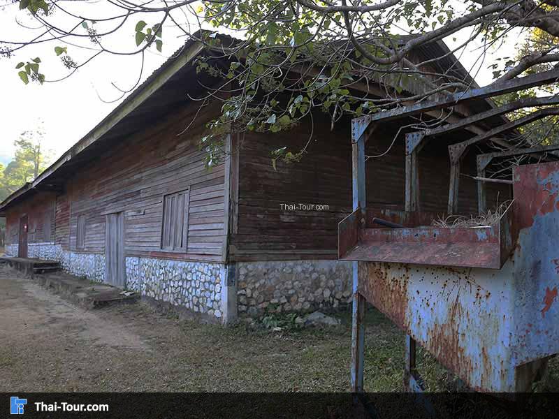 บ้านเก่าๆ เหมืองปิล็อก