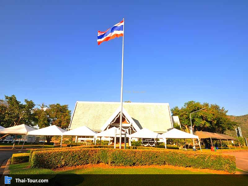 ธงชาติไทยบริเวณ ด้านบน