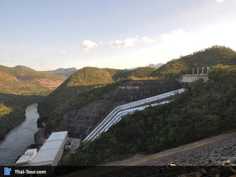 วิวอีกด้านของ เขื่อนศรีนครินทร์