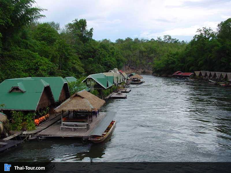 แพที่พักแรม ริมแม่น้ำแคว