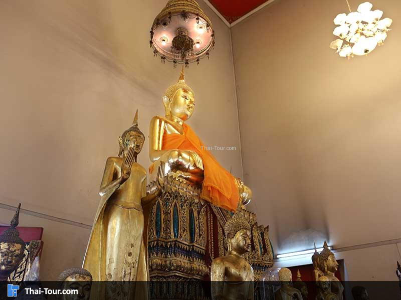 พระประทานในโบสถ์หลังใหญ่ (องค์เดิม)