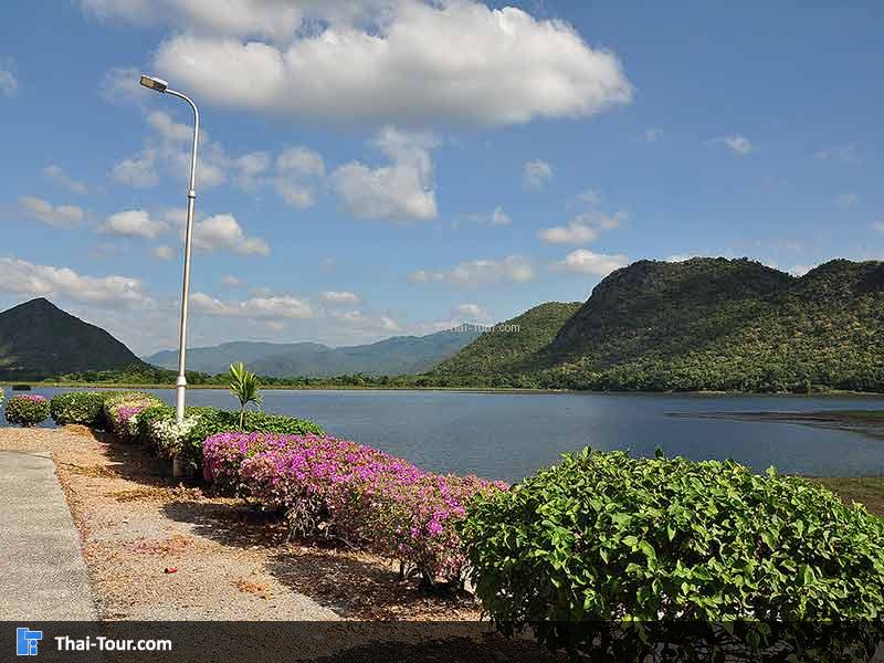 มุมถ่ายรูปเซลฟี่สวยๆ