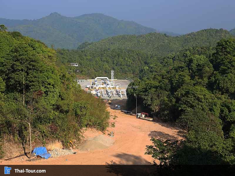 จุดนั้นกำลังมีการก่อสร้างเพิ่มเติม