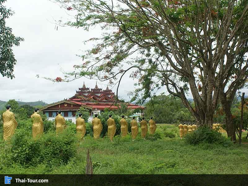 บรรยากาศ วัดเสาร้อยต้น 