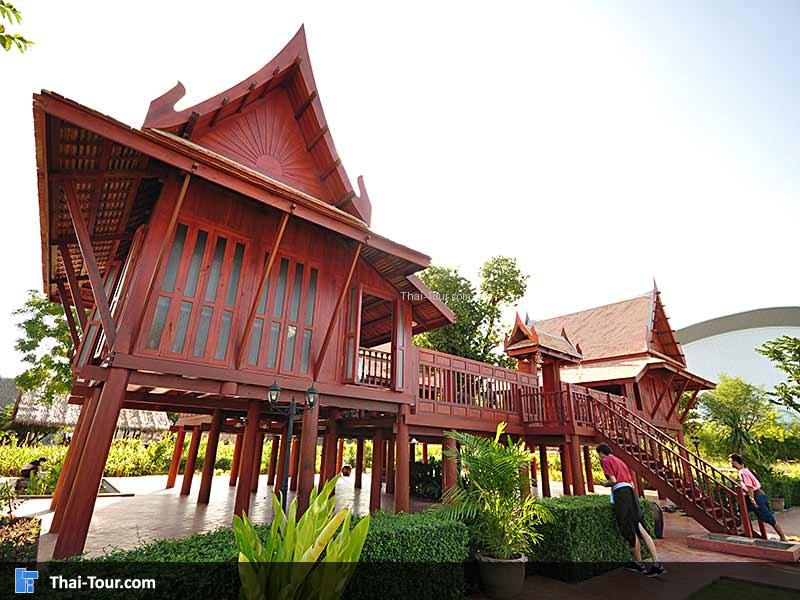 บ้านทรงไทย เมืองมัลลิกา