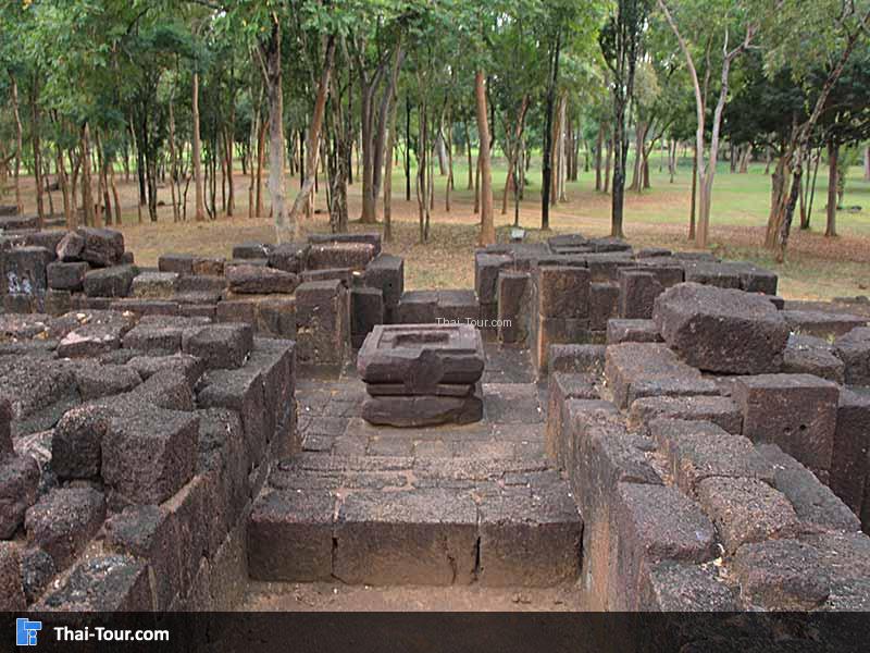 กำแพงแก้วจะมองเห็นวิว รอบๆๆ