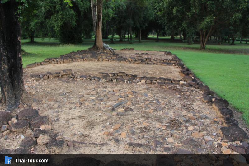 ขุดค้นพบทั้งโครงกระดูก 