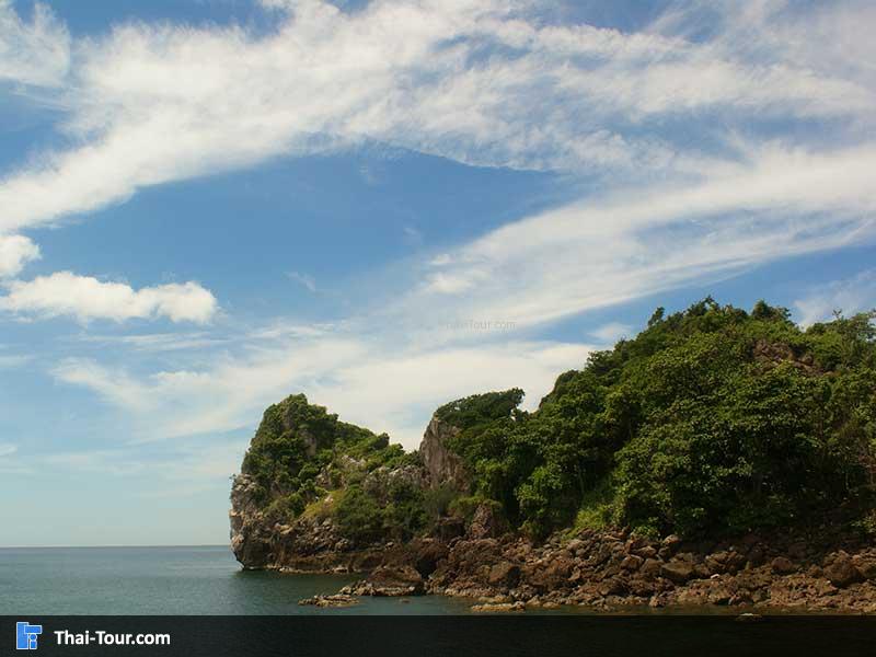 อ่าวหัวพิน มีแอ่งน้ำ