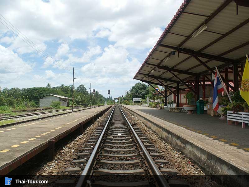 จุดบริการขายของ สถานีรถไฟบางสะพานใหญ่