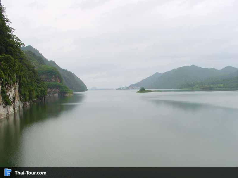 อ่างเก็บน้ำเขื่อนเขาแหลม