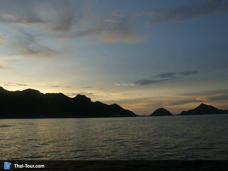 วิวสวยๆ ท้องฟ้าที่มองไม่เห็นพระอาทิตย์แล้ว