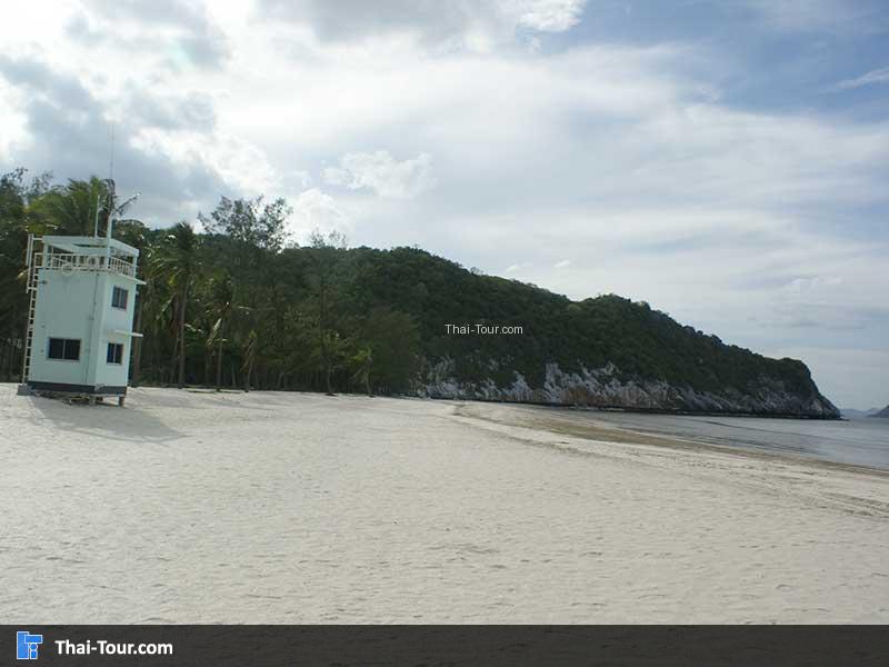 บรรยากาศที่สวยงามและเงียบสงบมาก