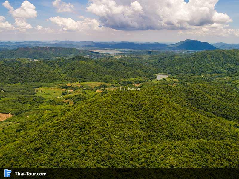 ธรรมชาติที่ล้อมรอบ