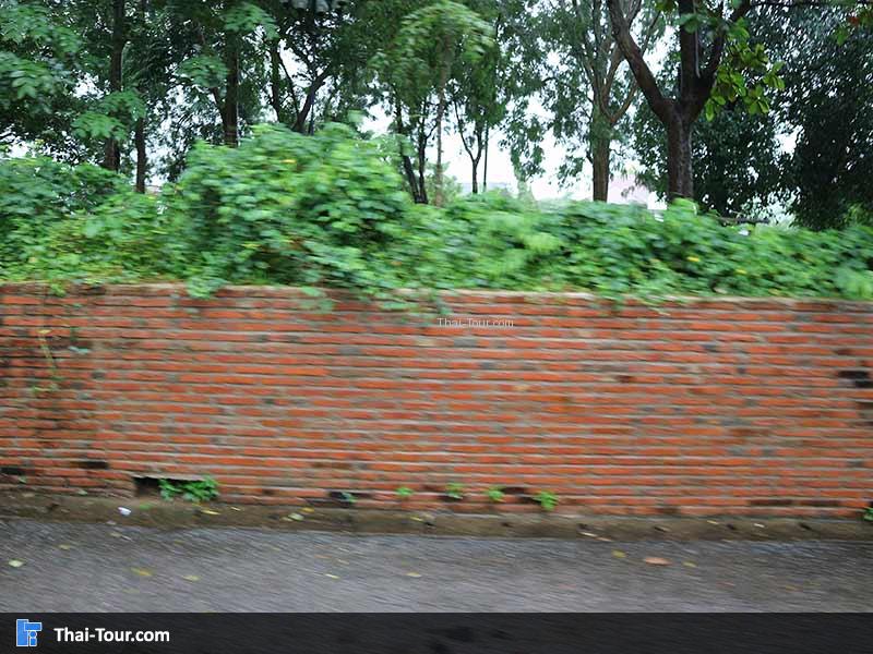 กำแพงเมืองแพร่ 