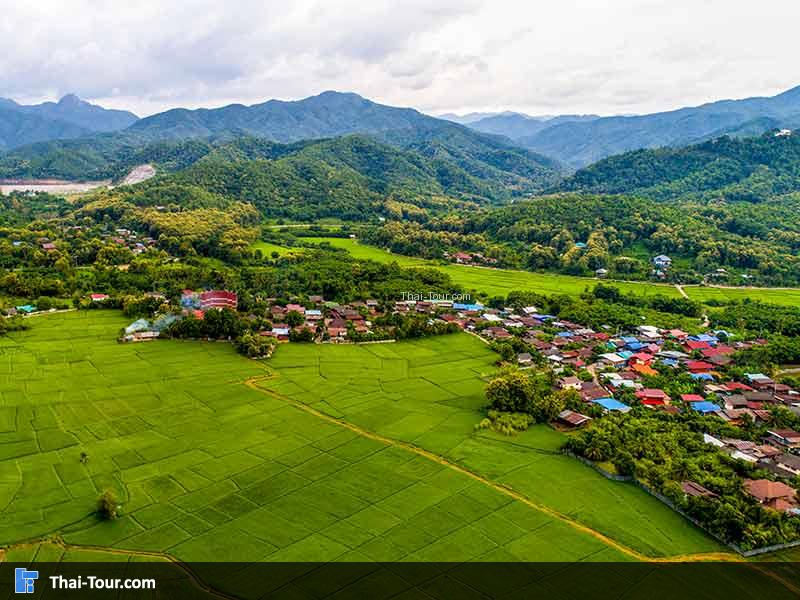 วิวสวยๆ ของวัดพระธาตุช่อแฮ
