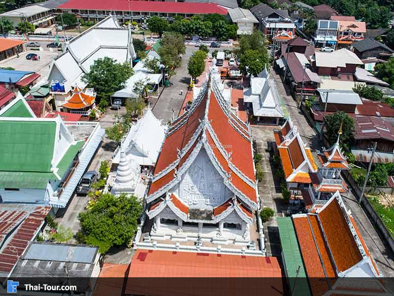 ด้านหน้าพระอุโบสถของวัดมิ่งเมือง