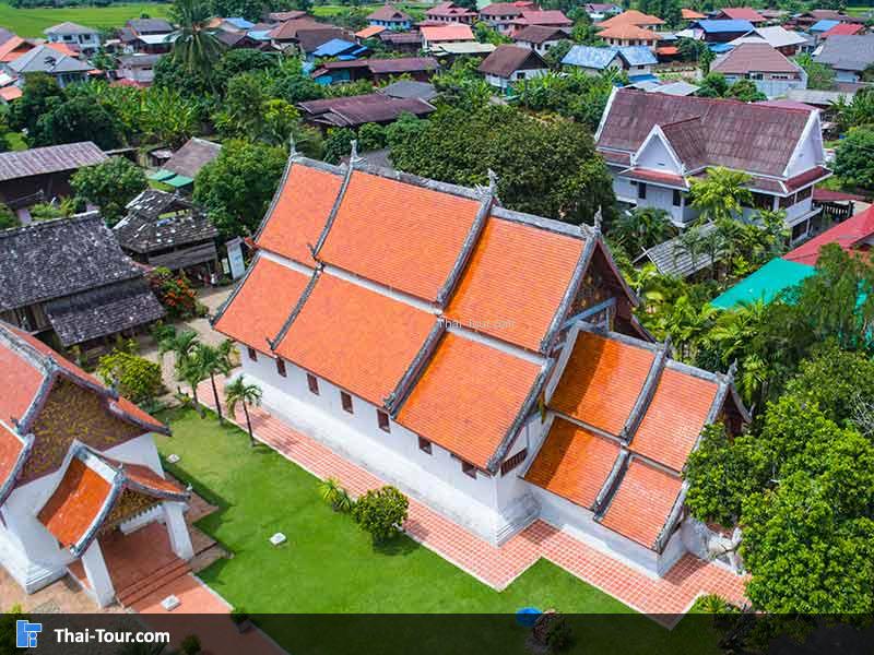 วัดหนองบัว ด้านมองเห็นหมู่บ้าน