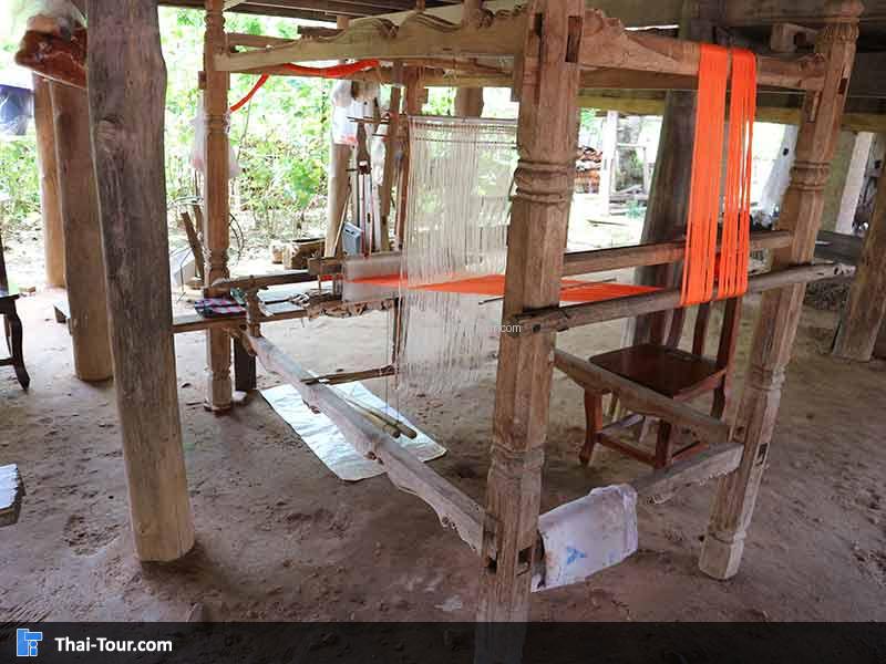 เครื่องทอผ้าถุง