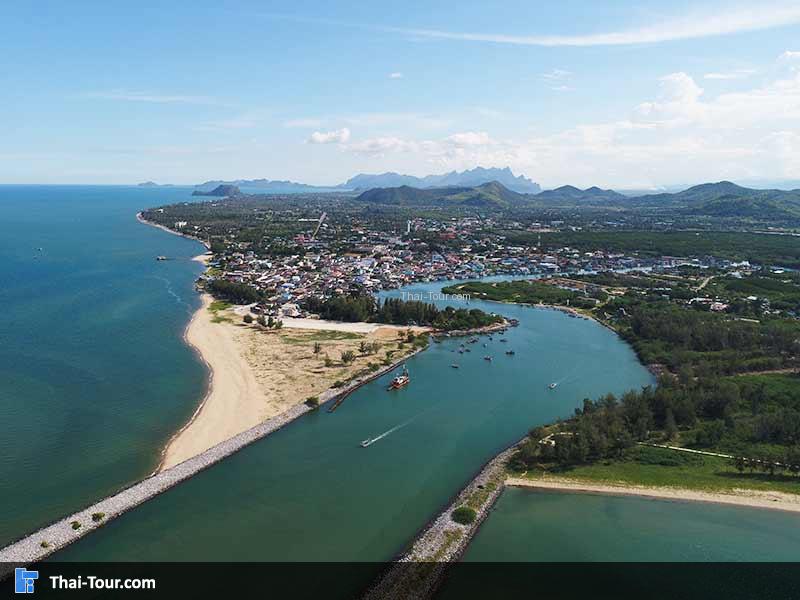 มีที่ยื่นออกไป 2  ด้าน