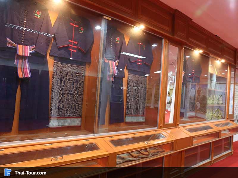 ชุดผ้าไหม