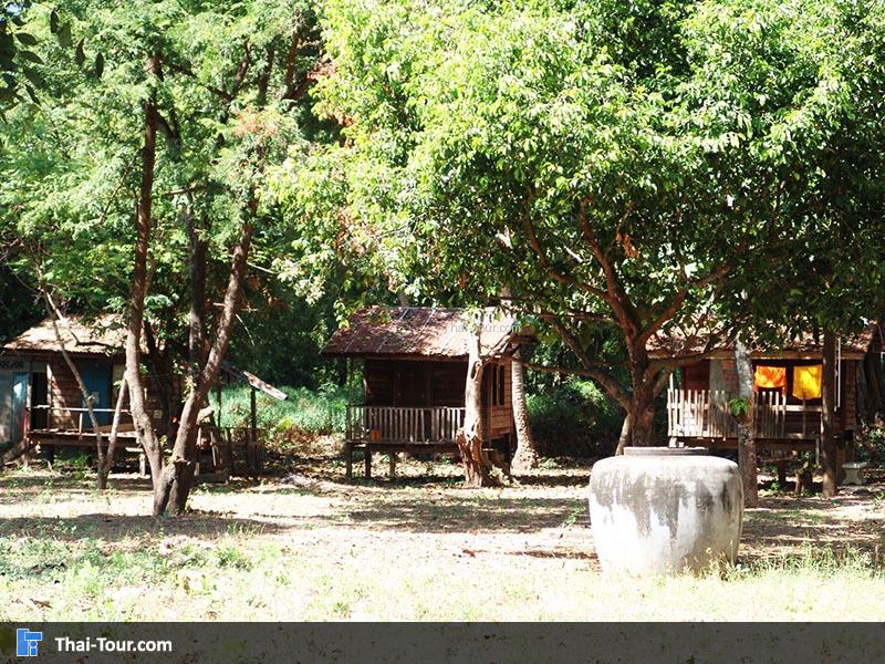 บรรยากาศภายในวัดพระแก้ว