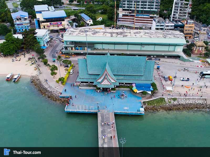 วิวมุมสูงด้านบน