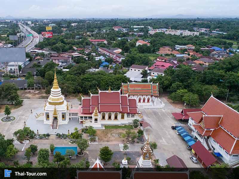 บรรยากาศมุมสูงของวัด