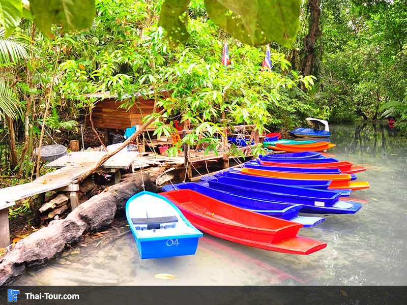 จุดนั่งเรือชมบรรยากาศสวยงามจริงๆ