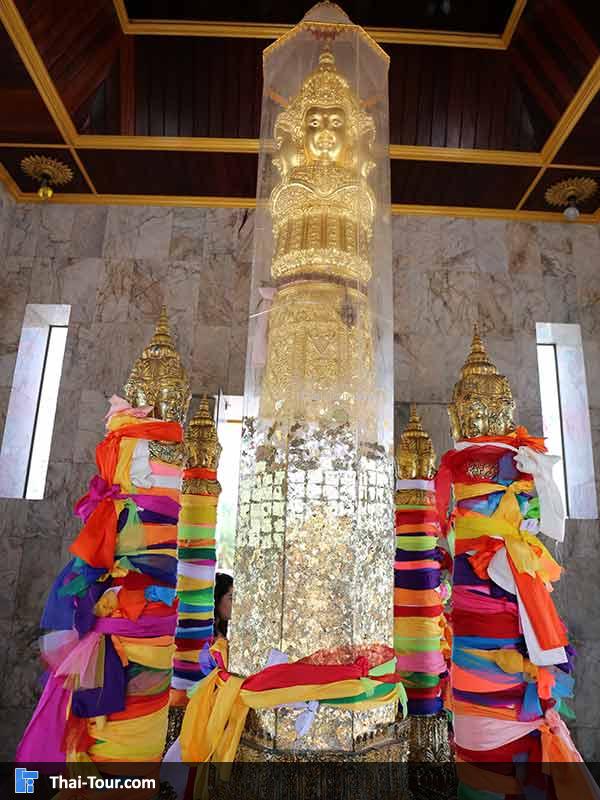 องค์หลักเมืองภายในศาลหลักเมืองสุราษฎร์ธานี