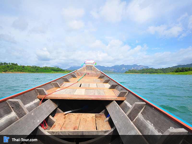 นั่งเรือชมบรรยากาศ 2 ข้างทางบรรยากาศดีมาก