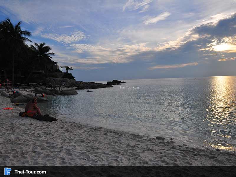 บรรยากาศเริ่มได้ละ พระอาทิตย์เริมตกละ