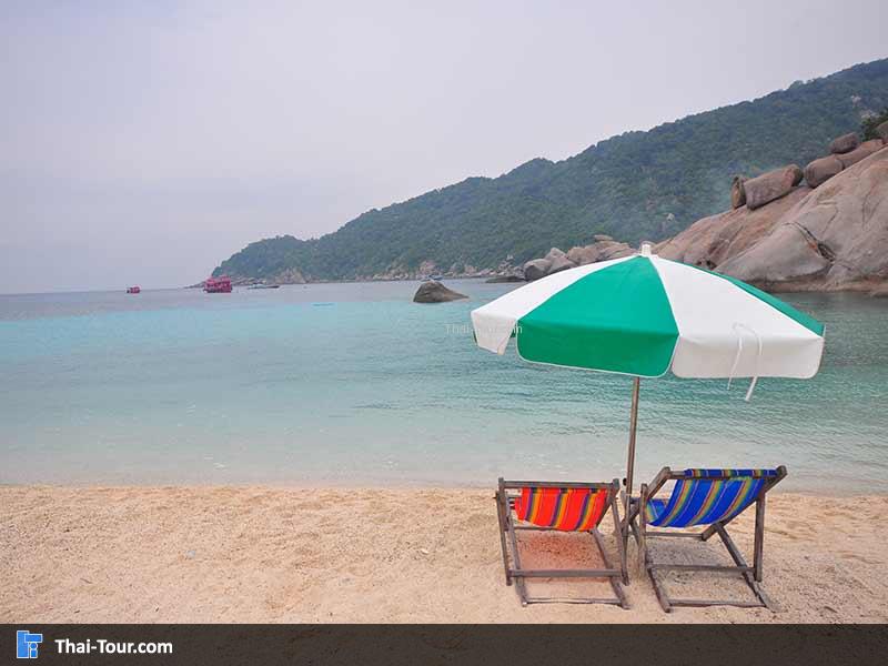 ตกเย็นๆนั่งรอพระอาทิตย์ตกที่เก้าอี้