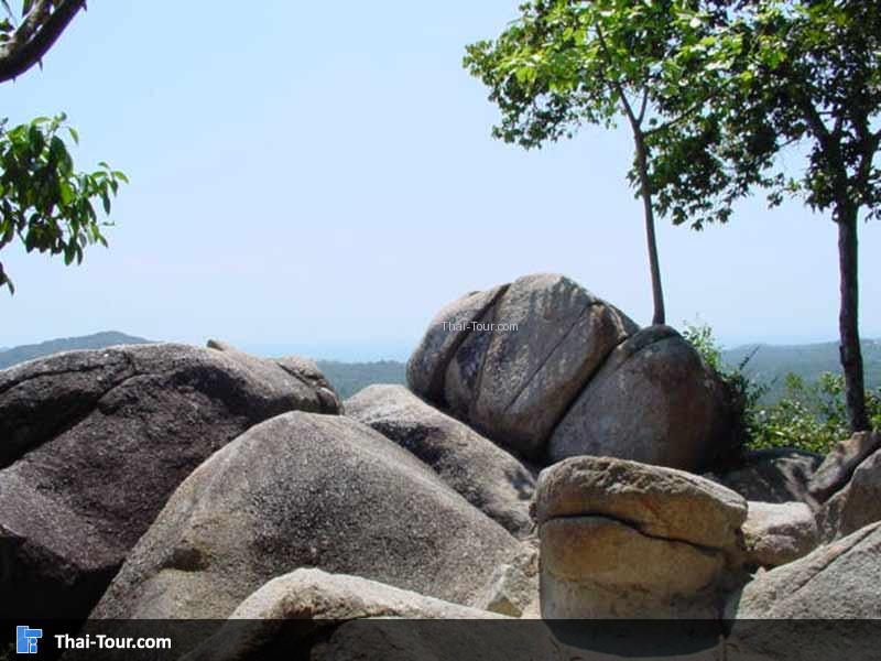 หินด้านบน จุดนี้สามารถมองเห็นจุดชมวิวที่สวย