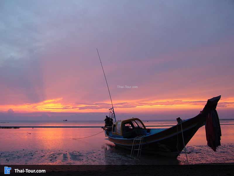 เรือชาวประมงอ่าวศรีธนู