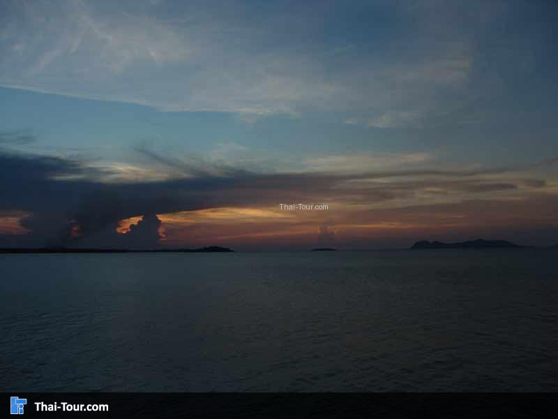 พระอาทิตย์ตกเย็น