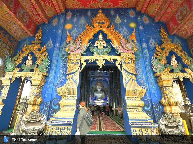 ประตูทางเข้าวิหาร