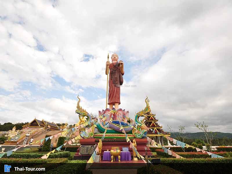  เทพนพเคราะห์ 9 องค์ แทนด้วยวันทั้ง 9 มี อาทิตย์, จันทร์, อังคาร, พุธ, พฤหัสบดี, ศุกร์, เสาร์, ราหู, เกตุ, พระตรีมูรติแทนด้วย โลกทั้งสาม